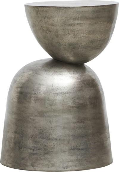 Heena Sidebord i Oxideret Metal - Elegant Design