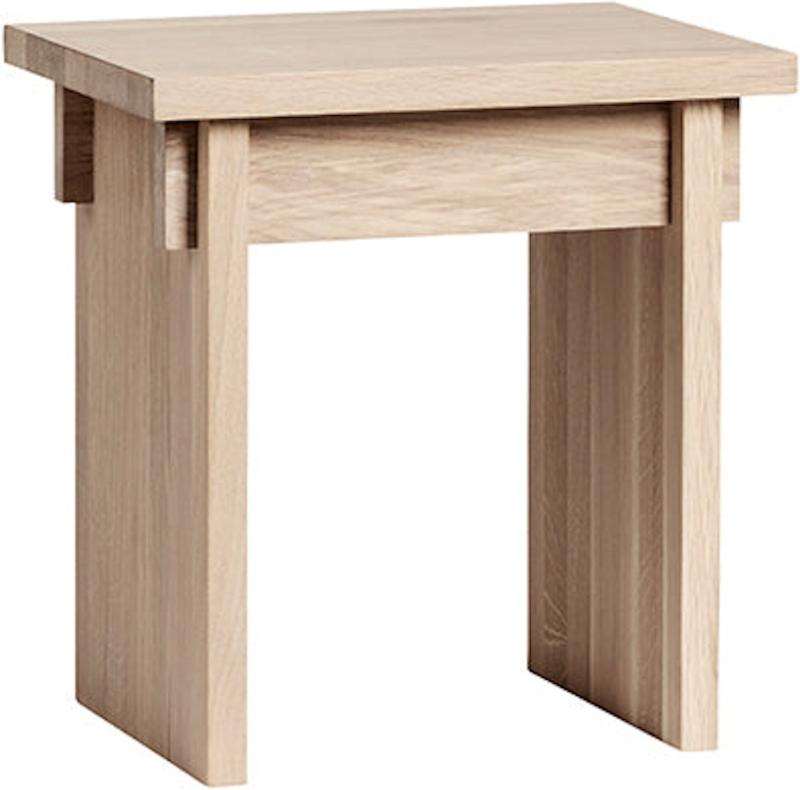 Elegant Japansk Taburet i Eg fra Kristina Dam