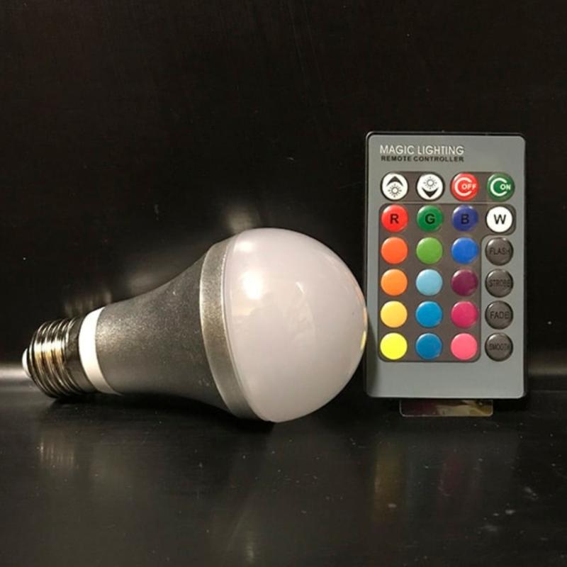 LED Pære med Fjernbetjening til Haven - Få Styr på Lyset!