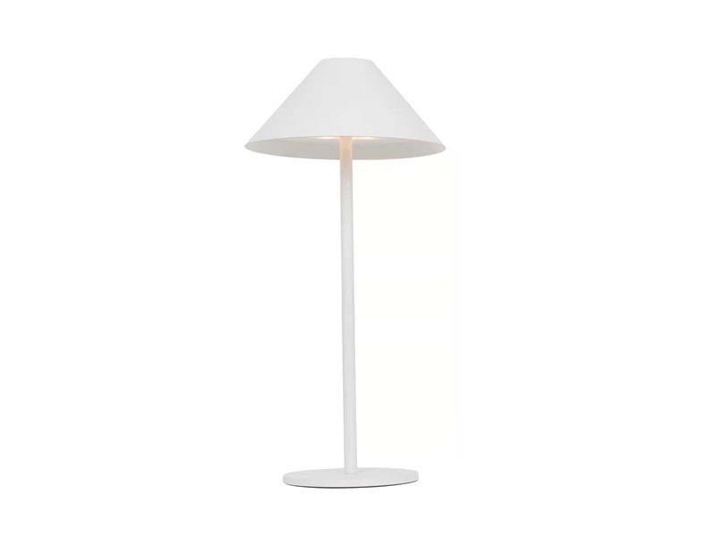 Elegant Era Lampe i Hvid - Perfekt til Indendørs Belysning