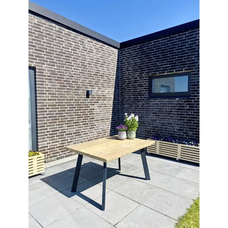 Kabeltromlen Havebord i Genbrugsplanker - 180cm Ude Olie