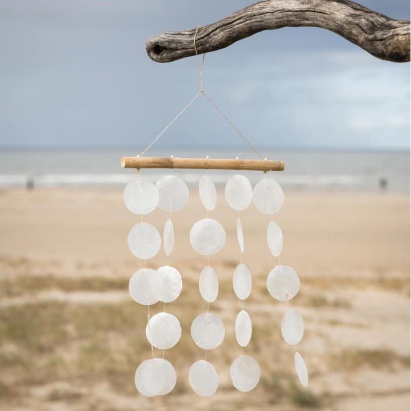 Elegant Vindspil med Strandskaller - Ib Laursen