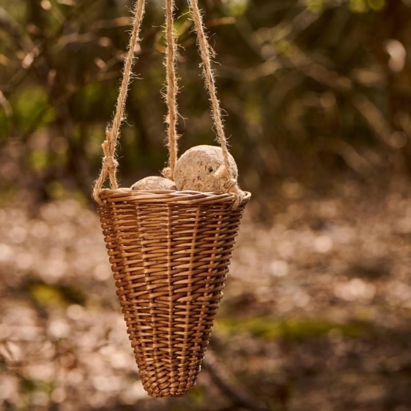 Kurv Kegleformet    Foderkugler    Jutesnor   Laursen